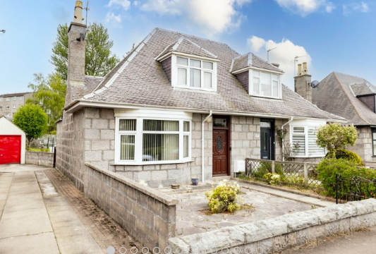 Modernisation in Aberdeen photo